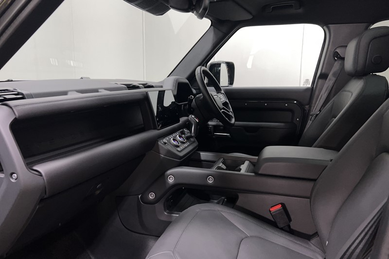 2025 (25) LAND ROVER DEFENDER 3.0 D350 X-Dynamic SE 110 5dr Auto [6 Seat] 4970816