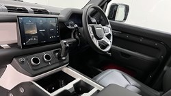 2025 (25) LAND ROVER DEFENDER 3.0 D250 X-Dynamic SE 110 5dr Auto 4912807