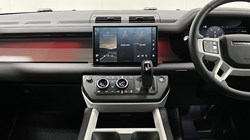 2025 (25) LAND ROVER DEFENDER 3.0 D250 X-Dynamic SE 110 5dr Auto 4912780