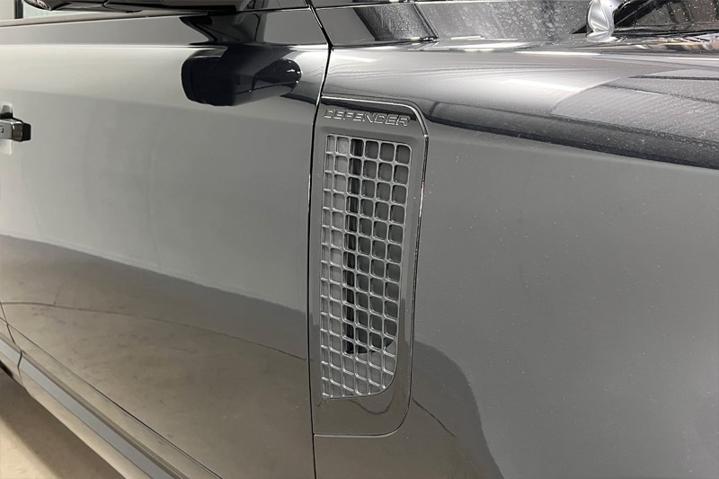 2025 (25) LAND ROVER DEFENDER 3.0 D250 X-Dynamic SE 110 5dr Auto 4912818