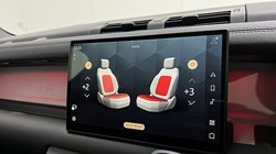 2025 (25) LAND ROVER DEFENDER 3.0 D250 X-Dynamic SE 110 5dr Auto 4912805