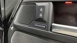 2025 (25) LAND ROVER DEFENDER 3.0 D250 X-Dynamic SE 110 5dr Auto 4912785