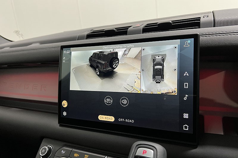 2025 (25) LAND ROVER DEFENDER 3.0 D250 X-Dynamic SE 110 5dr Auto 4912800