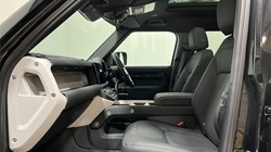 2025 (25) LAND ROVER DEFENDER 3.0 D250 X-Dynamic SE 110 5dr Auto 4912773
