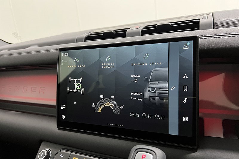 2025 (25) LAND ROVER DEFENDER 3.0 D250 X-Dynamic SE 110 5dr Auto 4912803