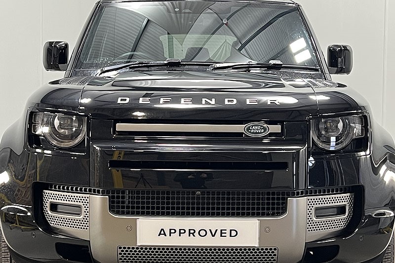 2025 (25) LAND ROVER DEFENDER 3.0 D250 X-Dynamic SE 110 5dr Auto 4912822