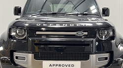2025 (25) LAND ROVER DEFENDER 3.0 D250 X-Dynamic SE 110 5dr Auto 4912822