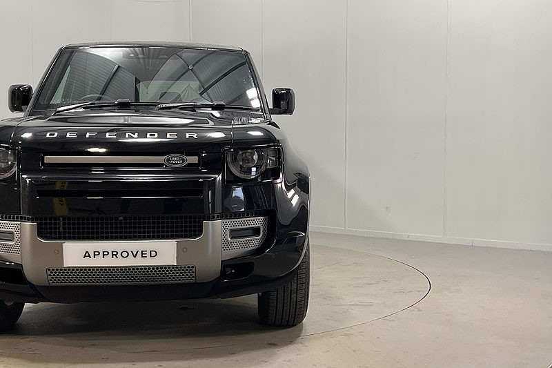 2025 (25) LAND ROVER DEFENDER 3.0 D250 X-Dynamic SE 110 5dr Auto 4912823