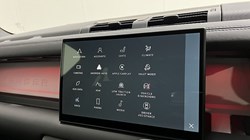 2025 (25) LAND ROVER DEFENDER 3.0 D250 X-Dynamic SE 110 5dr Auto 4912804