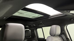 2025 (25) LAND ROVER DEFENDER 3.0 D250 X-Dynamic SE 110 5dr Auto 4912791