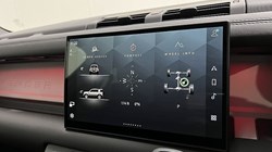 2025 (25) LAND ROVER DEFENDER 3.0 D250 X-Dynamic SE 110 5dr Auto 4912802