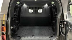 2025 (25) LAND ROVER COMMERCIAL DEFENDER 3.0 D350 Hard Top X-Dynamic HSE Auto 4356735