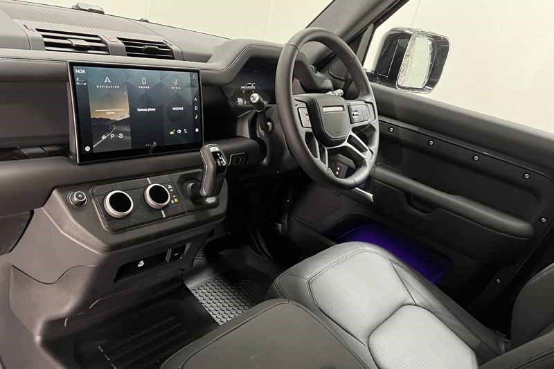 2025 (25) LAND ROVER COMMERCIAL DEFENDER 3.0 D350 Hard Top X-Dynamic HSE Auto 4356734