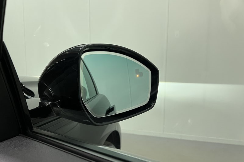 2025 (25) LAND ROVER RANGE ROVER EVOQUE 2.0 D200 Dynamic SE 5dr Auto 5168757