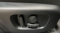 2025 (25) LAND ROVER RANGE ROVER EVOQUE 2.0 D200 Dynamic SE 5dr Auto 5168760