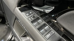 2025 (25) LAND ROVER RANGE ROVER EVOQUE 2.0 D200 Dynamic SE 5dr Auto 5168756