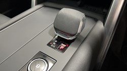 2025 (25) LAND ROVER DISCOVERY 3.0 D350 Dynamic SE 5dr Auto 5964421