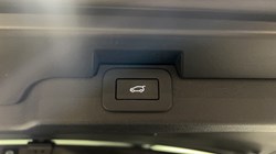 2025 (25) LAND ROVER DISCOVERY 3.0 D350 Dynamic SE 5dr Auto 5964443