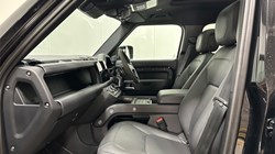 2023 (23) LAND ROVER DEFENDER 5.0 P525 V8 110 5dr Auto 4485812