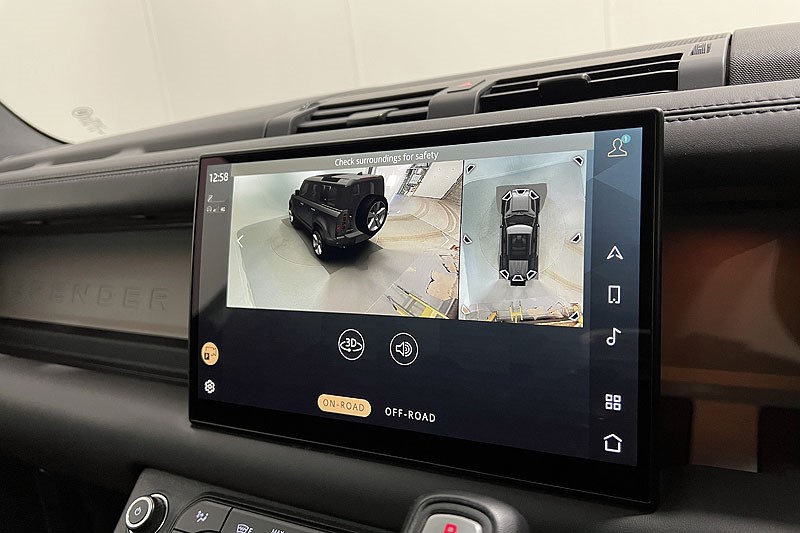 2023 (23) LAND ROVER DEFENDER 3.0 D300 X-Dynamic HSE 110 5dr Auto [7 Seat] 4941580