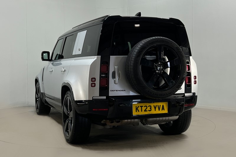 2023 (23) LAND ROVER DEFENDER 3.0 D300 X-Dynamic HSE 110 5dr Auto [7 Seat] 4941551