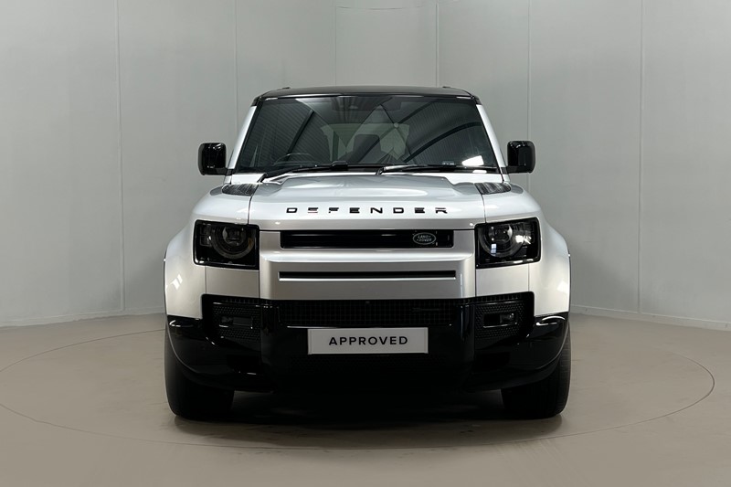 2023 (23) LAND ROVER DEFENDER 3.0 D300 X-Dynamic HSE 110 5dr Auto [7 Seat] 4941556