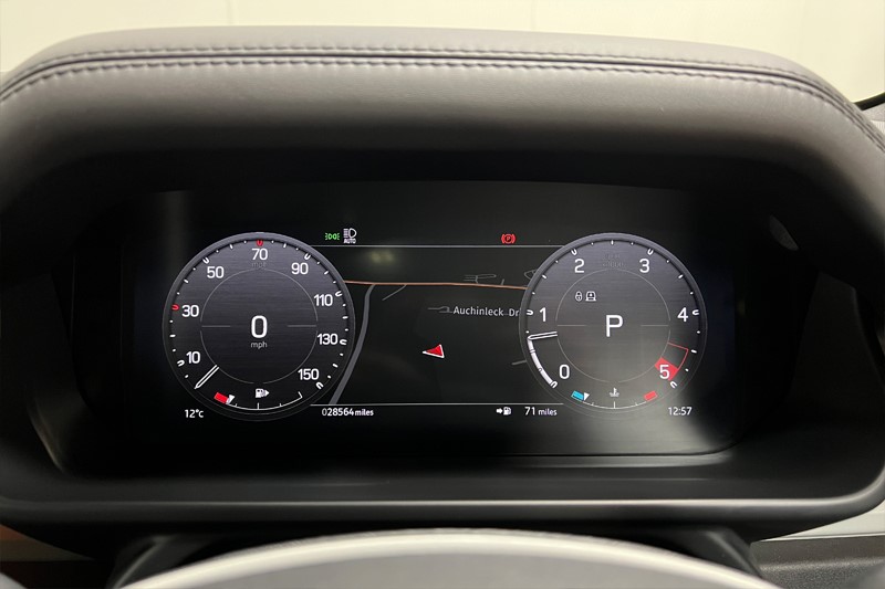 2023 (23) LAND ROVER DEFENDER 3.0 D300 X-Dynamic HSE 110 5dr Auto [7 Seat] 4941573