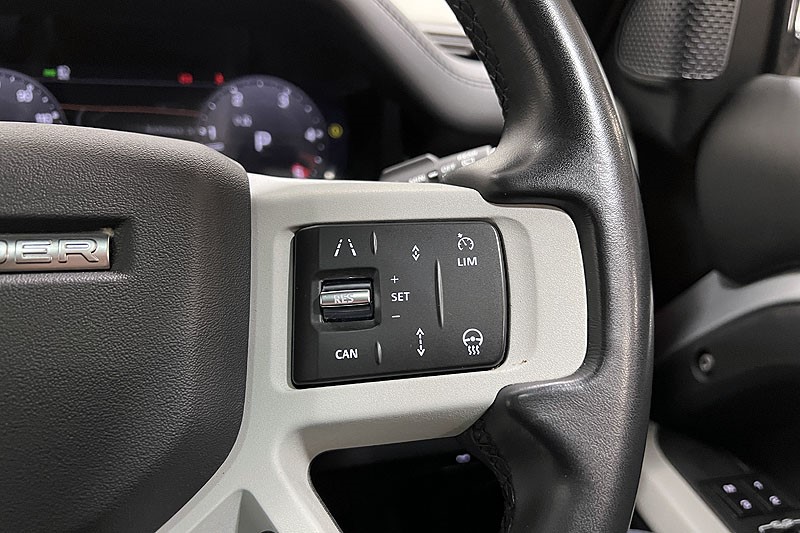 2023 (23) LAND ROVER DEFENDER 3.0 D300 X-Dynamic HSE 110 5dr Auto [7 Seat] 4941572