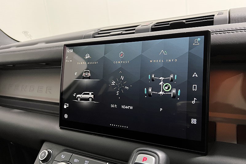 2023 (23) LAND ROVER DEFENDER 3.0 D300 X-Dynamic HSE 110 5dr Auto [7 Seat] 4941582