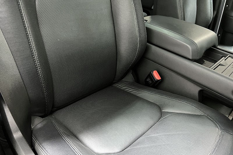 2023 (23) LAND ROVER DEFENDER 3.0 D300 X-Dynamic HSE 110 5dr Auto [7 Seat] 4941567