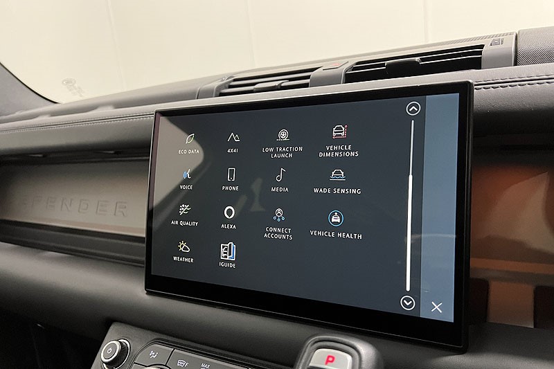 2023 (23) LAND ROVER DEFENDER 3.0 D300 X-Dynamic HSE 110 5dr Auto [7 Seat] 4941585