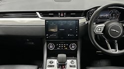 2024 (24) JAGUAR F-PACE 2.0 D200 R-Dynamic SE Black 5dr Auto AWD 4540627