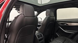 2024 (24) JAGUAR F-PACE 2.0 D200 R-Dynamic SE Black 5dr Auto AWD 4540653