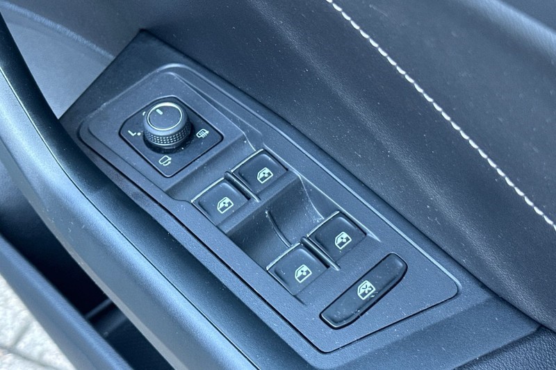 2022 (22) VOLKSWAGEN T-ROC 2.0 TDI 150 EVO R-Line 5dr DSG 5317907