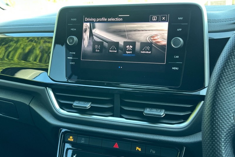 2022 (22) VOLKSWAGEN T-ROC 2.0 TDI 150 EVO R-Line 5dr DSG 5317921