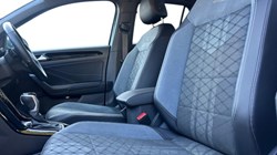 2022 (22) VOLKSWAGEN T-ROC 2.0 TDI 150 EVO R-Line 5dr DSG 5317897