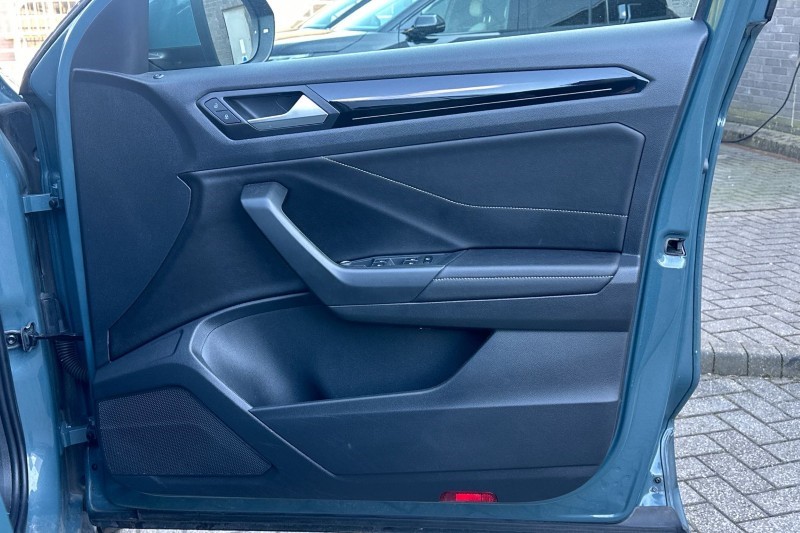 2022 (22) VOLKSWAGEN T-ROC 2.0 TDI 150 EVO R-Line 5dr DSG 5317905