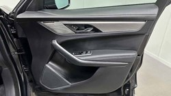 2022 (72) JAGUAR F-PACE 2.0 D200 R-Dynamic SE 5dr Auto AWD 4532231