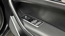 2022 (72) JAGUAR F-PACE 2.0 D200 R-Dynamic SE 5dr Auto AWD 4532232