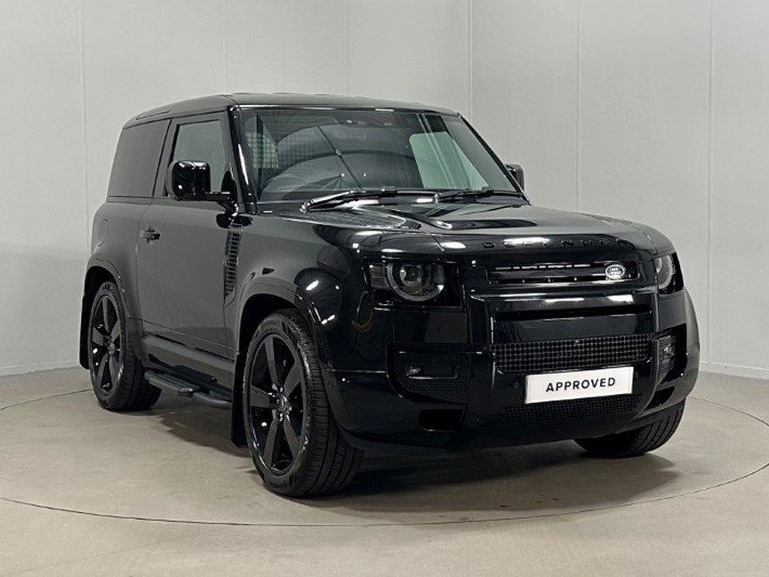 2024 (74) LAND ROVER COMMERCIAL DEFENDER 3.0 D300 Hard Top X-Dynamic HSE Auto