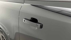 2024 (74) LAND ROVER COMMERCIAL DEFENDER 3.0 D300 Hard Top X-Dynamic HSE Auto 4532704