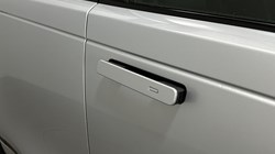 2023 (73) LAND ROVER RANGE ROVER VELAR 3.0 D300 MHEV Dynamic SE 5dr Auto 4563202