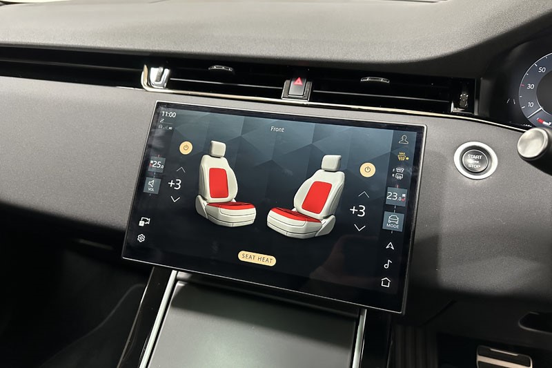 2024 (24) LAND ROVER RANGE ROVER EVOQUE 2.0 D200 Dynamic SE 5dr Auto 4596567