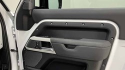 2023 (23) LAND ROVER COMMERCIAL DEFENDER 3.0 D250 Hard Top SE Auto 4588481