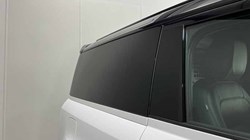 2023 (23) LAND ROVER COMMERCIAL DEFENDER 3.0 D250 Hard Top SE Auto 4588515