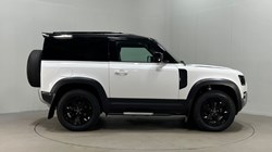 2023 (23) LAND ROVER COMMERCIAL DEFENDER 3.0 D250 Hard Top SE Auto 4588475