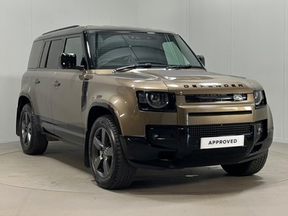 2024 (24) LAND ROVER COMMERCIAL DEFENDER 3.0 D300 Hard Top X-Dynamic HSE Auto