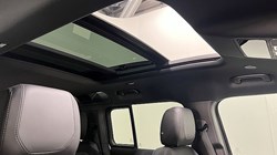 2022 (72) LAND ROVER DEFENDER 3.0 D250 X-Dynamic SE 110 5dr Auto 4603190