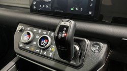 2022 (72) LAND ROVER DEFENDER 3.0 D250 X-Dynamic SE 110 5dr Auto 4603197