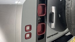 2022 (72) LAND ROVER DEFENDER 3.0 D250 X-Dynamic SE 110 5dr Auto 4603218